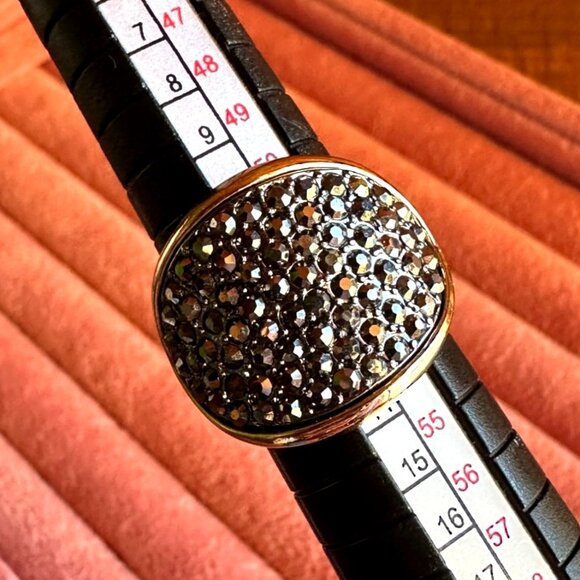 Park Lane Jewelry "Spade" Ring Size 6 1/4 With Hematite Pave Crystals Gold-Tone - Picture 4 of 9